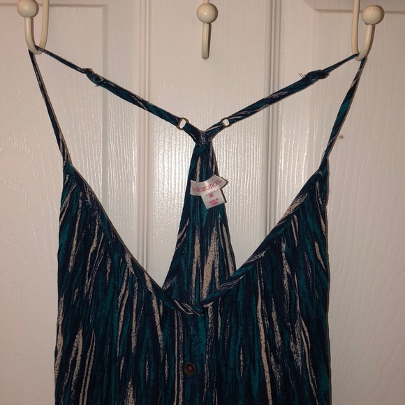 Light-weight jumpsuit, perfect for summer. - Picture 5 of 8